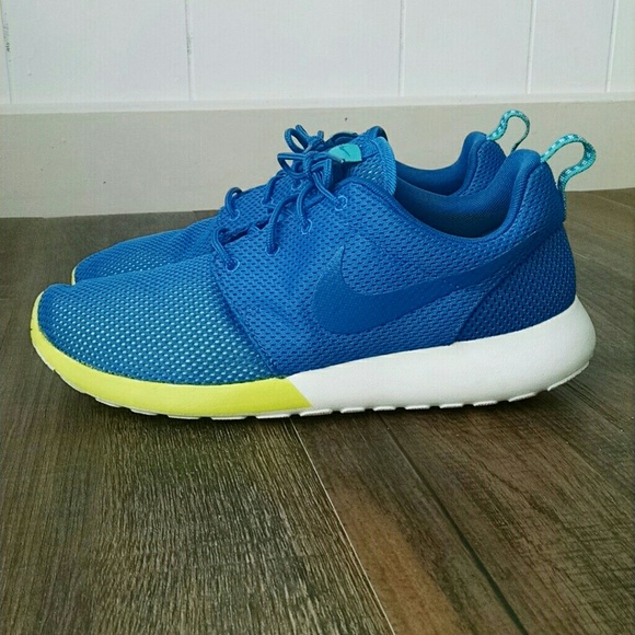 Nike Other - Mens Nike Rosheruns